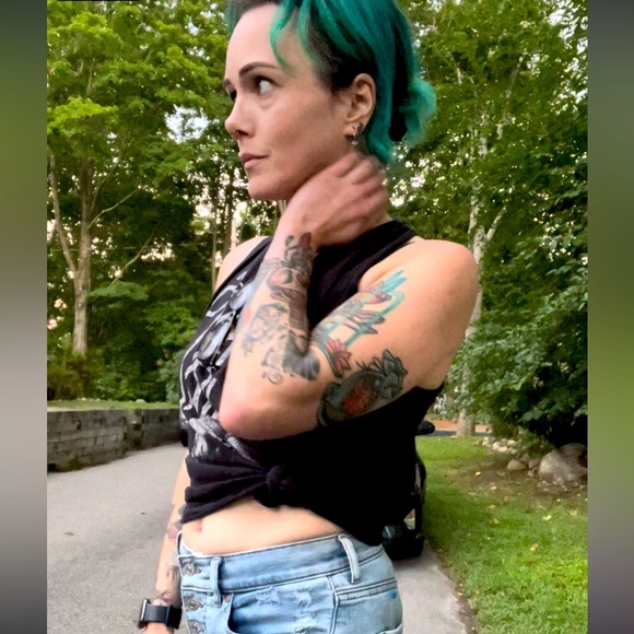 Hi, I’m Jilted! - Picture 3 of 8